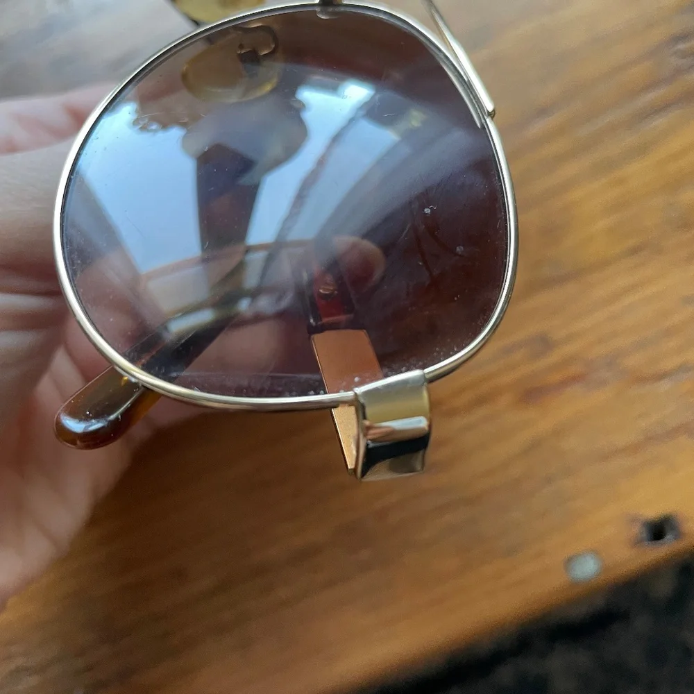 Tory Burch NWOT Eleanor Pilot Sunglasses - Picture 4 of 8